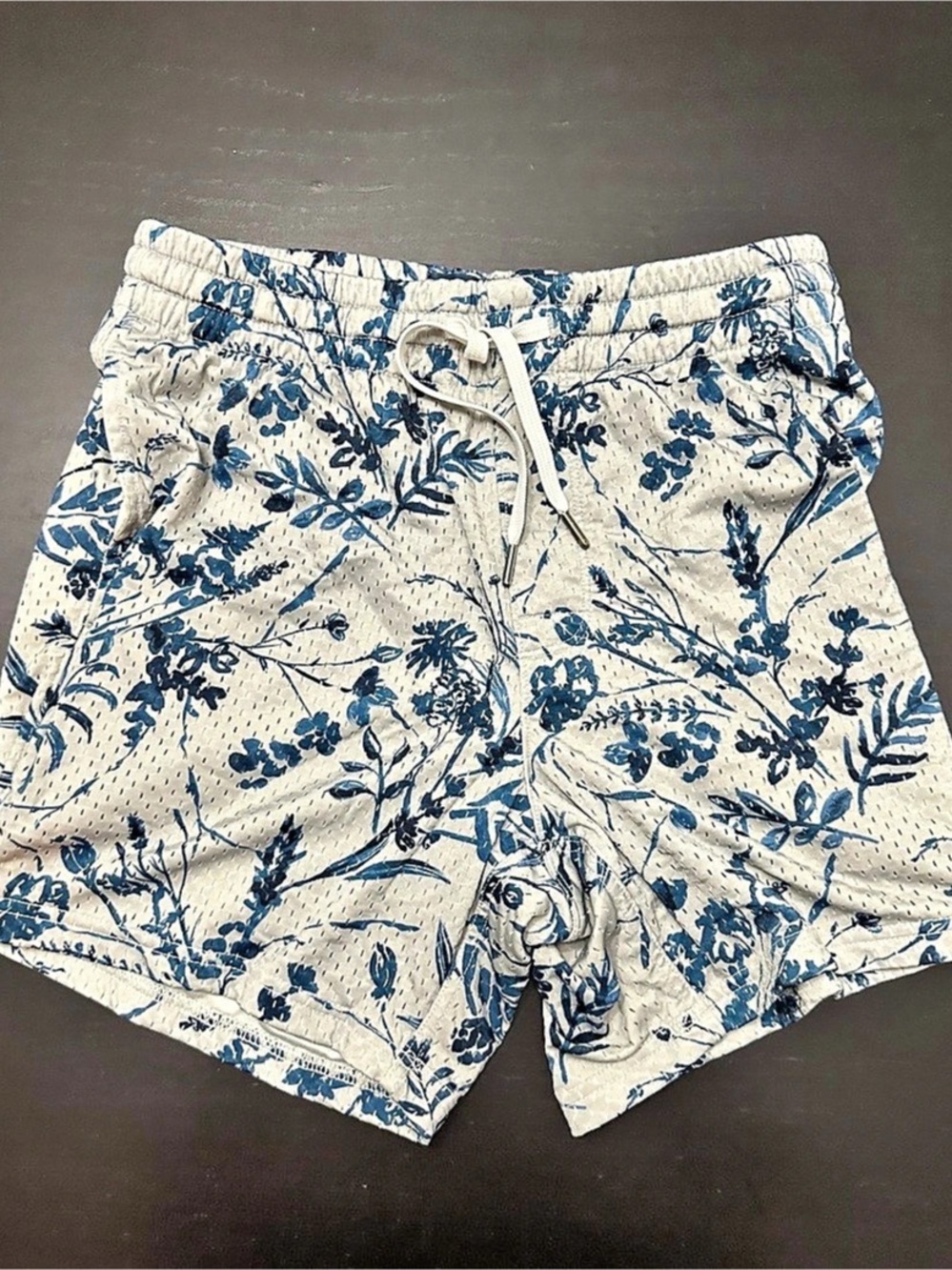 American Eagle AE Lounge Mesh Shorts Floral Blue & Cream XS